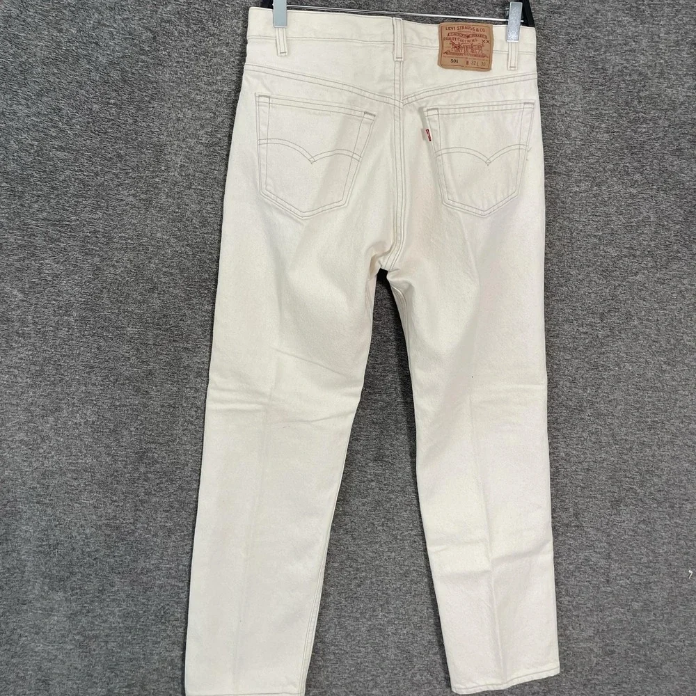 Vintage Levis 501 Jeans Mens 32x30 White Button Fly Straight Leg Made USA 90s